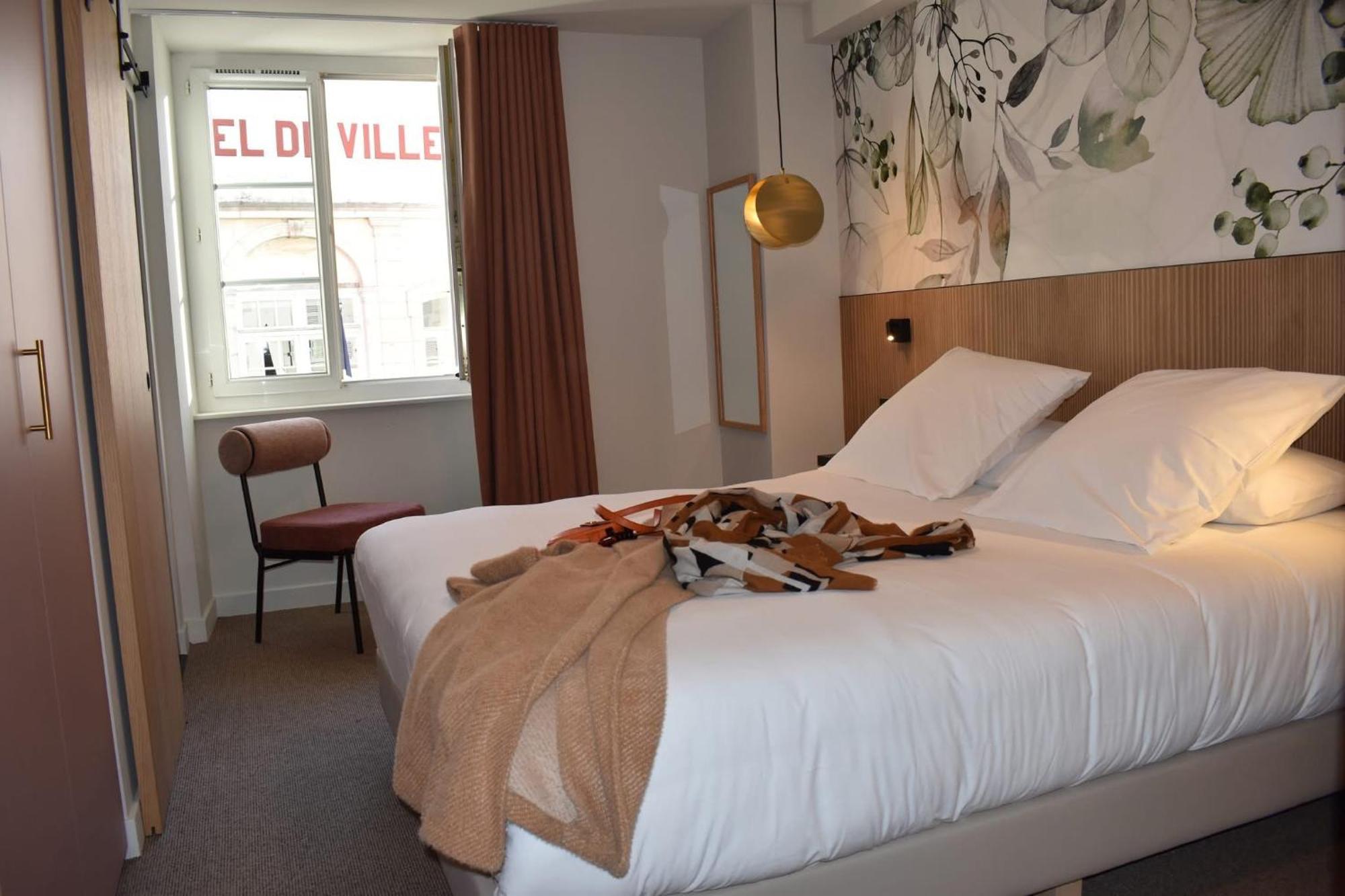 Hotel Les Tilleuls Hasparren Exterior photo